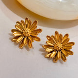 Big_Gold_Flower_Stud_Earrings Close Up View