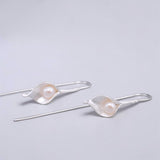 Calla_Lily_Earrings with Pearl