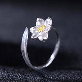 Daffodil Ring Close Up View