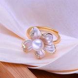 Flower Pearl Ring Side View