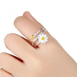 Lotus_Ring_on_Finger