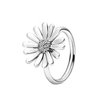 Silver Daisy Ring