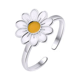 White Daisy Ring